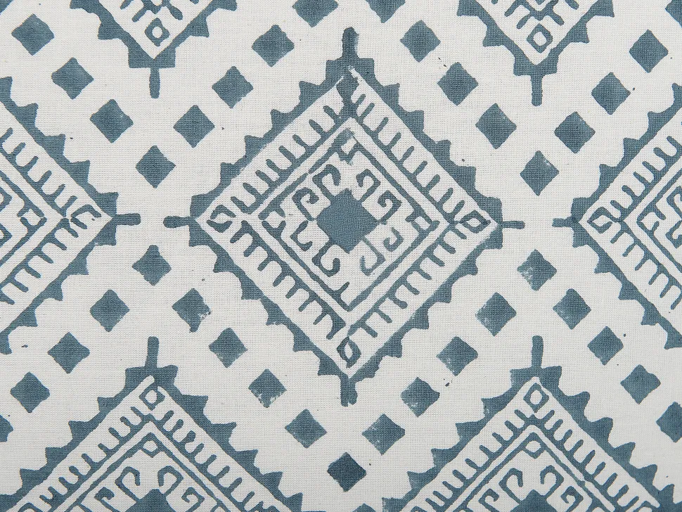 Almofada Decorativa Com Padrao Oriental Em Algodao Azul E Branco 45 X 45 Cm Cordata