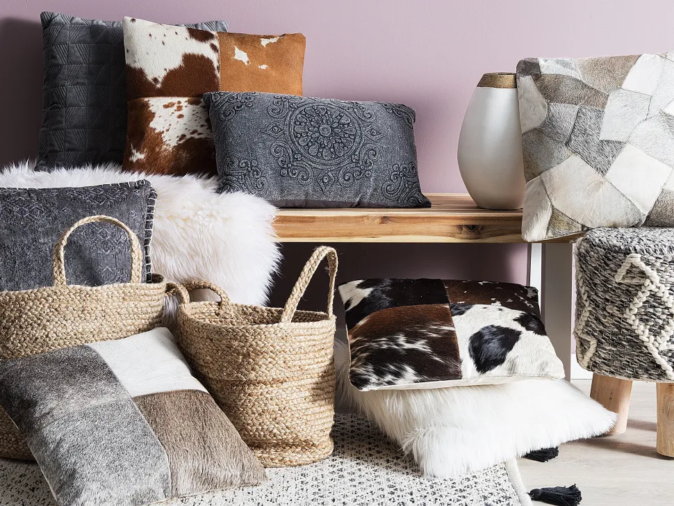 Almofada Decorativa Em Pele Castanha Escura 45 X 45 Cm Marady