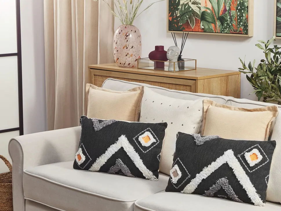 Almofada Decorativa Tufada Em Algodao Preto 30 X 50 Cm Viburnum