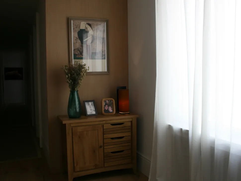 Aparador Com 3 Gavetas E 1 Porta Cor De Madeira Clara Agora