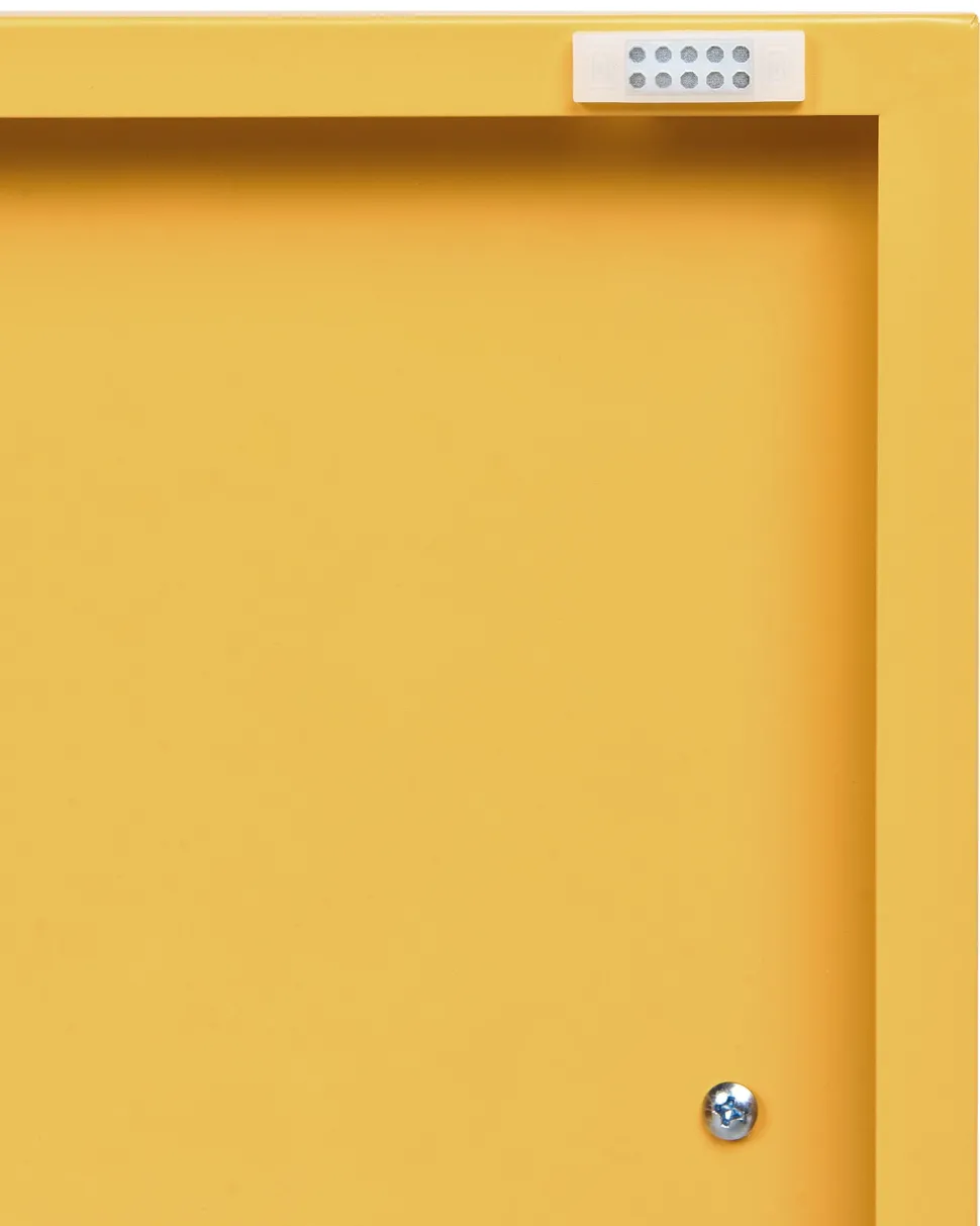 Aparador Com 2 Portas De Metal Amarelo Uria