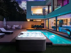 Banheira De Hidromassagem Para Exterior Em Acrilico Branco 180 X 215 Cm Arcelia