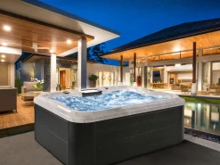 Banheira De Hidromassagem Para Exterior Em Acrilico Branco 180 X 215 Cm Arcelia