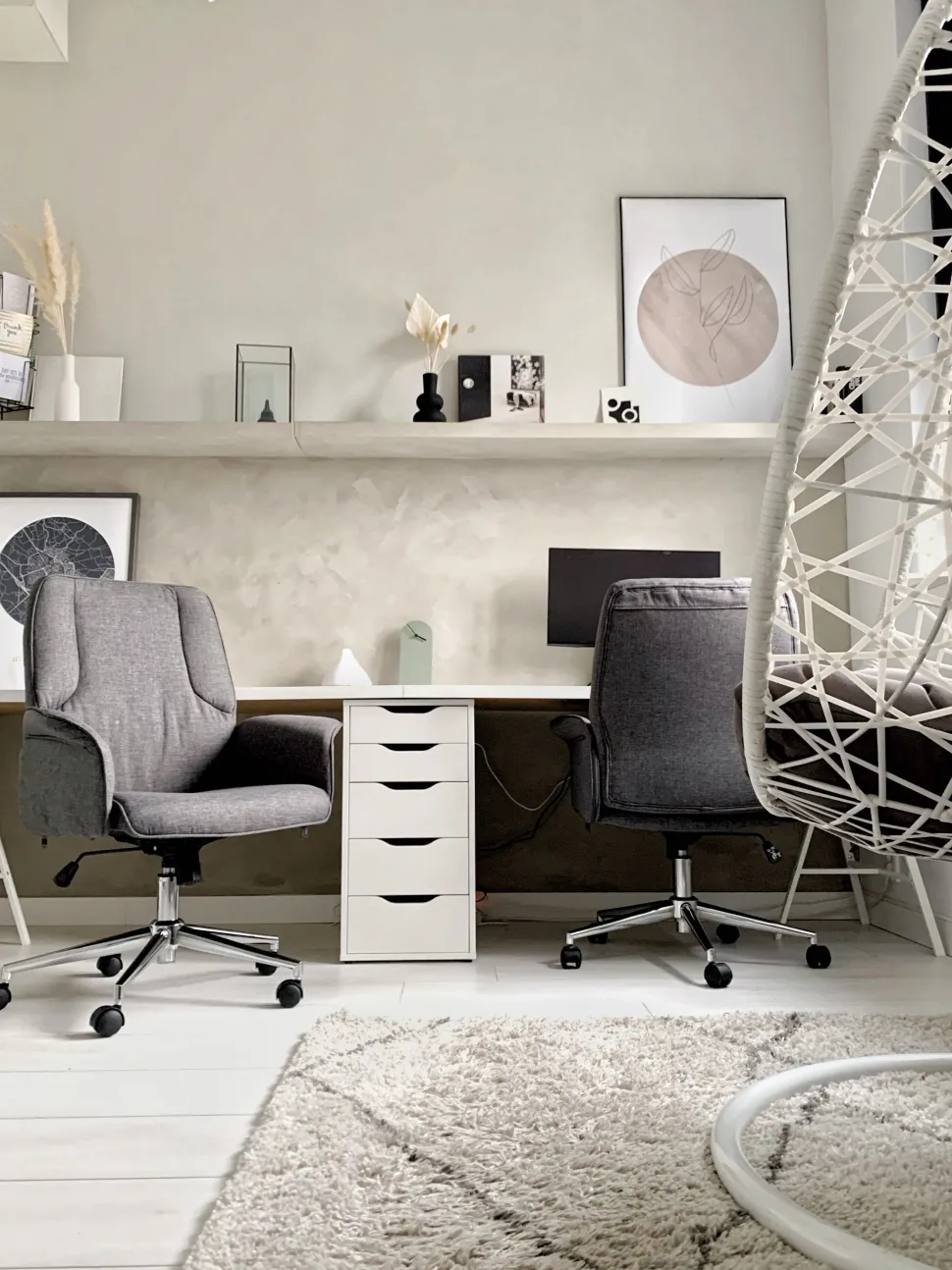 Cadeira De Escritorio Cinzenta Pilot