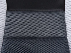 Cadeira De Escritorio Com Bracos Ajustaveis Em Pele Sintetica Preta Dean