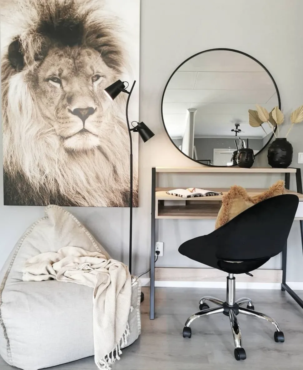 Cadeira De Escritorio Em Veludo Preto Selma