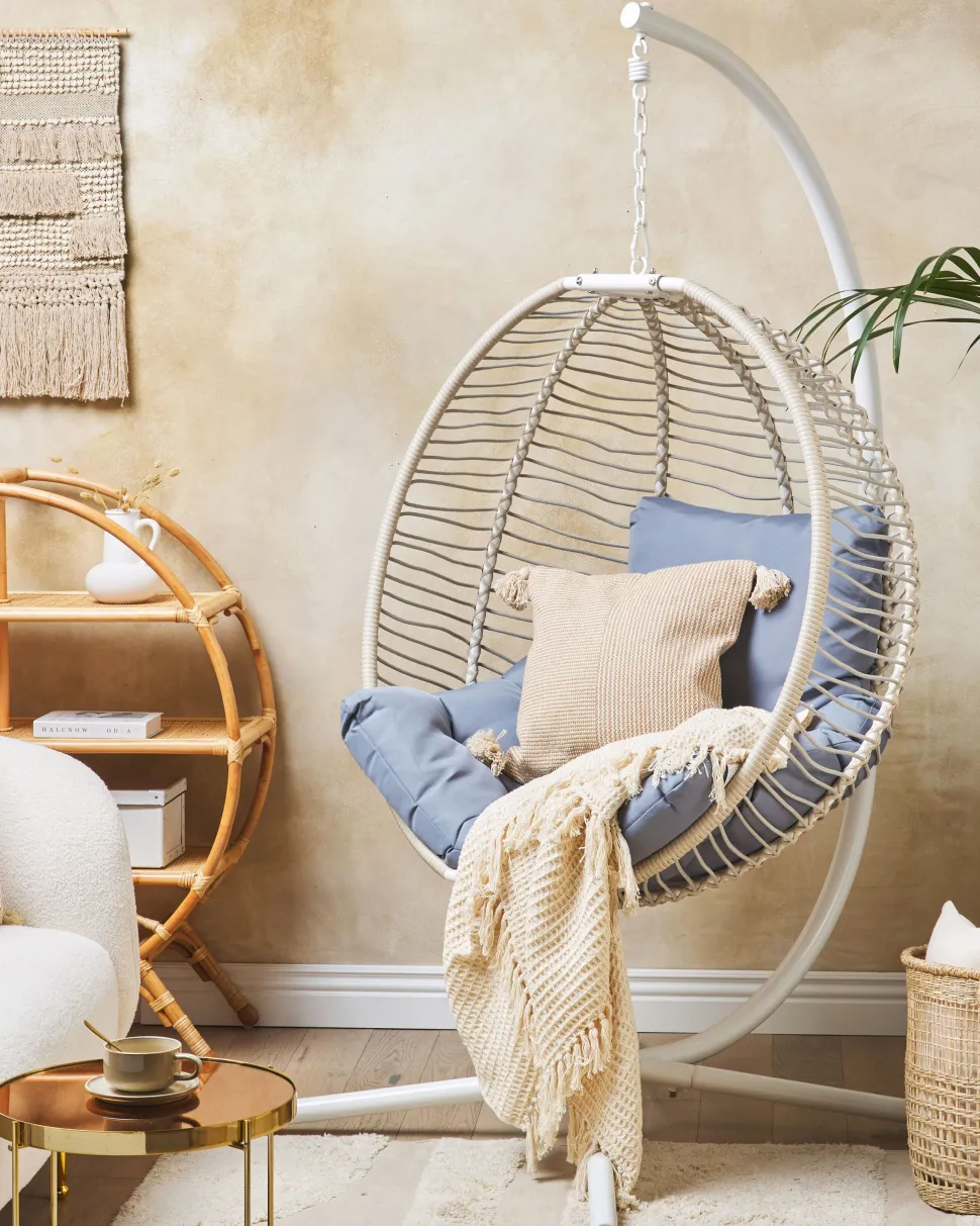 Cadeira Suspensa Em Metal E Corda Branca Com Suporte Arco