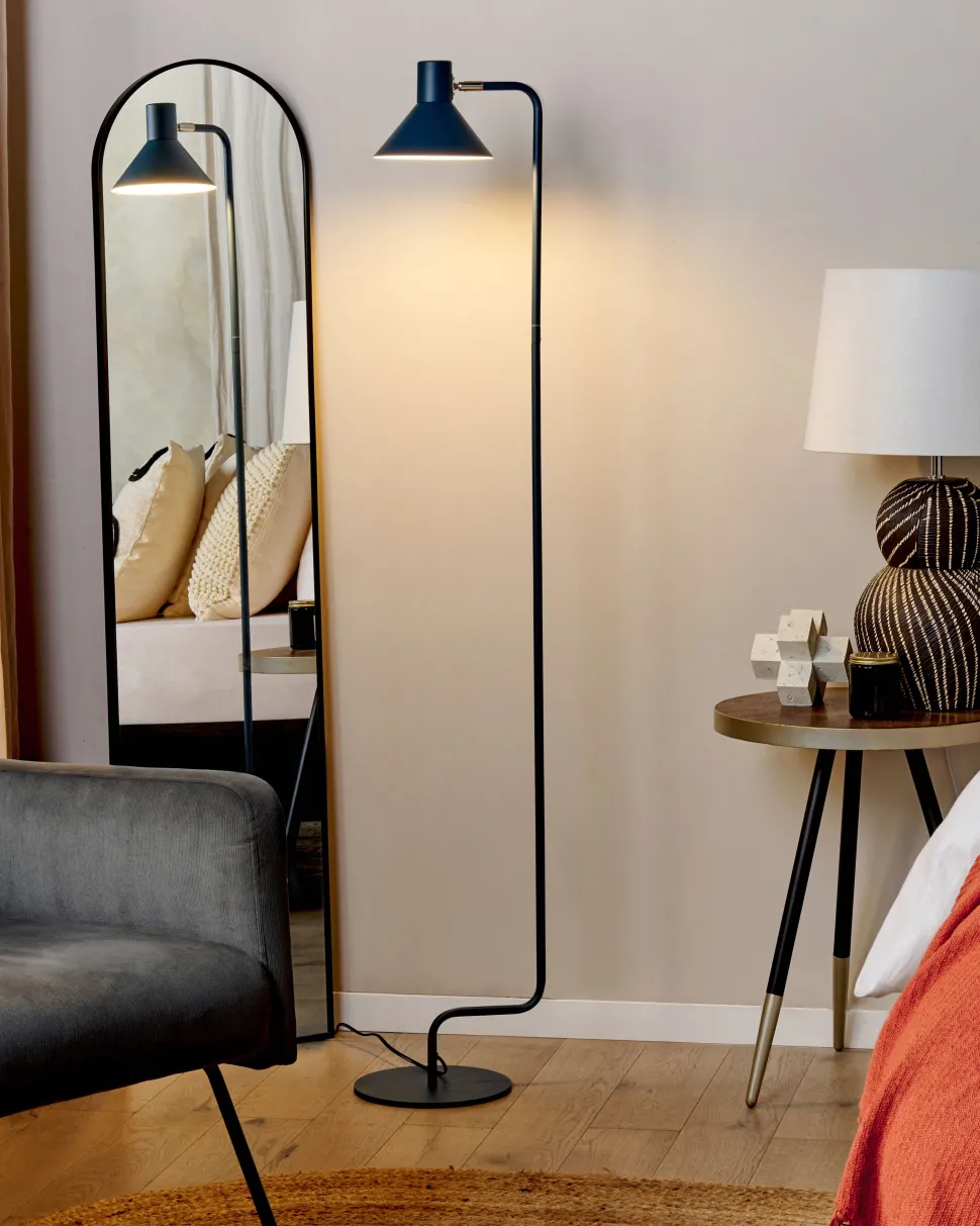 Candeeiro De Chao Em Metal Azul 154 Cm Rimava