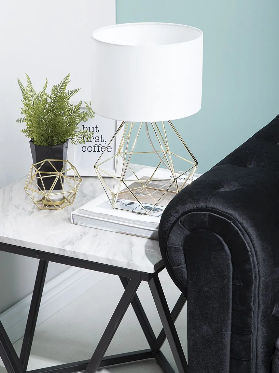 Candeeiro De Mesa 35 Cm Branco E Dourado Maroni