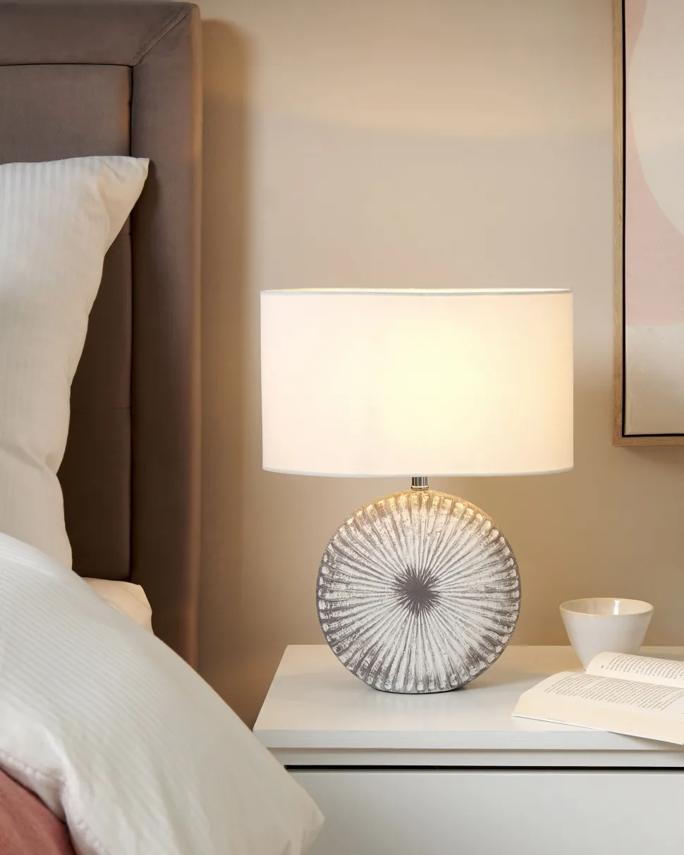 Candeeiro De Mesa Cinzento Com Abajur Em Forma De Tambor Yuna