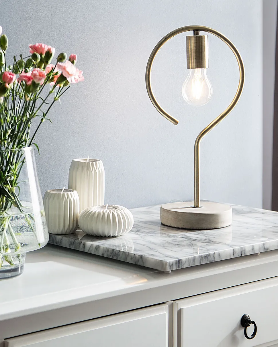 Candeeiro De Mesa Cor De Bronze Jucar