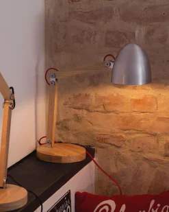 Candeeiro De Mesa Em Aluminio Prateado 62 Cm Veleka