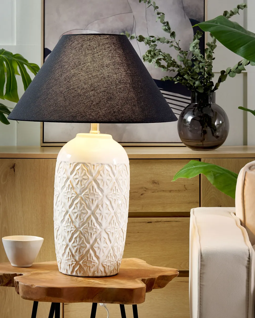 Candeeiro De Mesa Em Ceramica Creme Telire