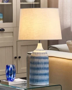 Candeeiro De Mesa Em Ceramica Azul E Creme 66 Cm Georgina