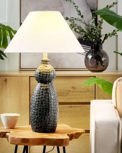 Candeeiro De Mesa Em Ceramica Azul Escuro E Branco 60 Cm Matina