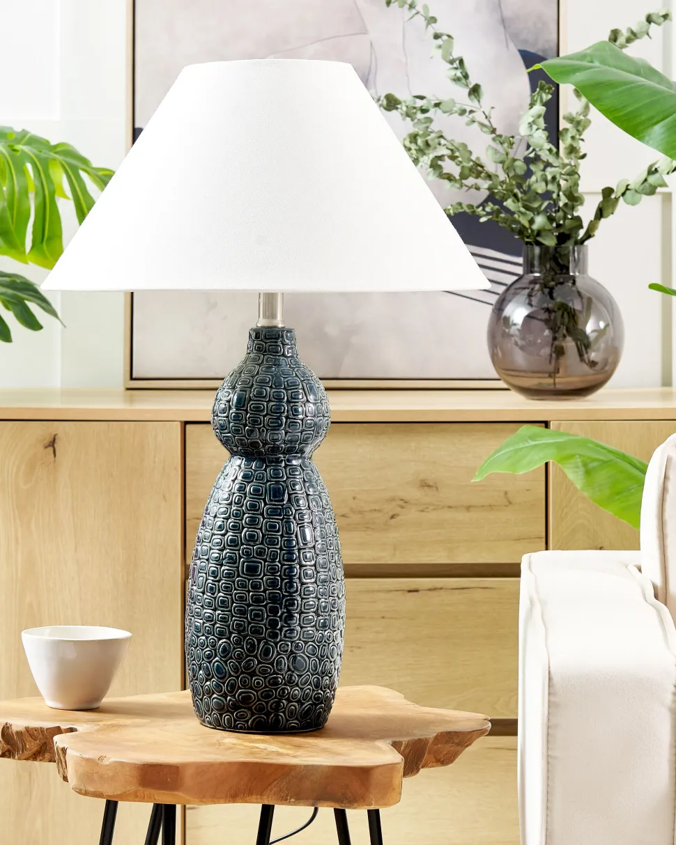 Candeeiro De Mesa Em Ceramica Azul Escuro E Branco 60 Cm Matina