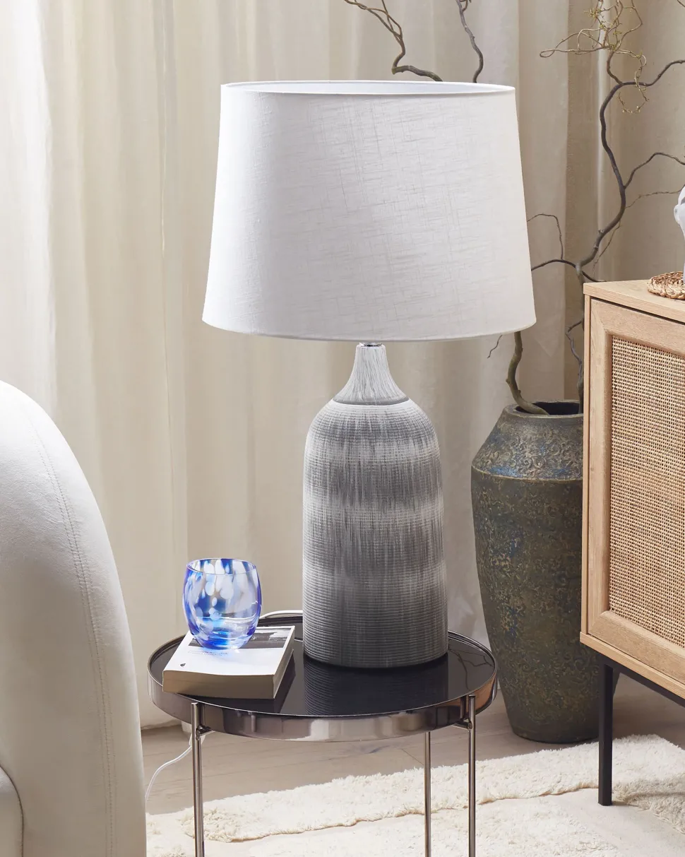 Candeeiro De Mesa Em Ceramica Cinzento Claro E Creme 66 Cm Georgina