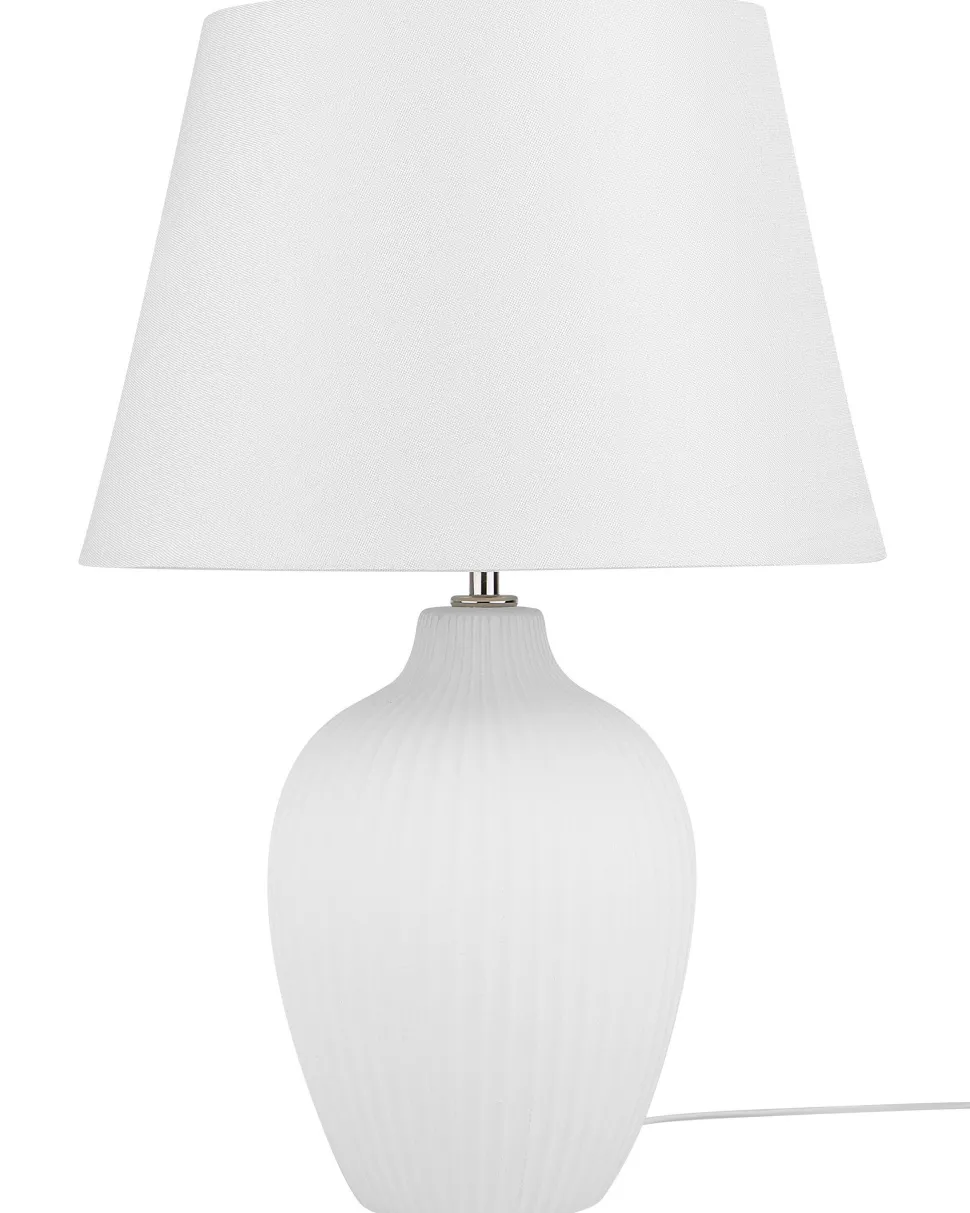 Candeeiro De Mesa Em Ceramica Branca Fergus