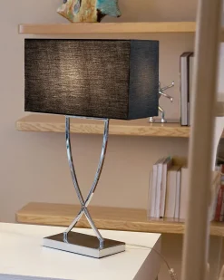 Candeeiro De Mesa Em Metal Prateado E Abajur Preto Yasuni