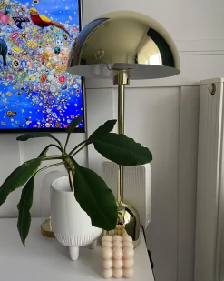 Candeeiro De Mesa Em Metal Dourado 64 Cm Macasia