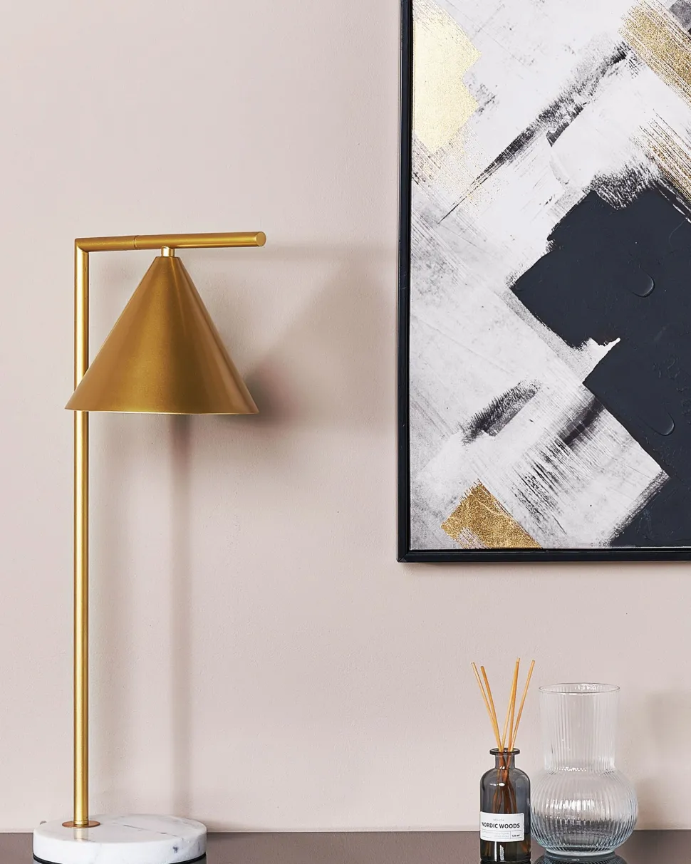 Candeeiro De Mesa Em Metal Dourado 65 Cm Mocal