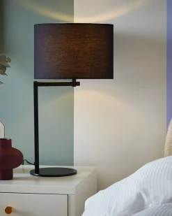 Candeeiro De Mesa Em Metal Preto Baldwin