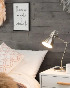 Candeeiro De Mesa Em Metal Prateado Monsan