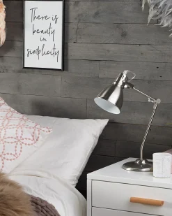 Candeeiro De Mesa Em Metal Prateado Monsan