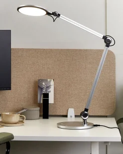 Candeeiro De Mesa Led Em Metal Prateado 34 Cm Eridanus