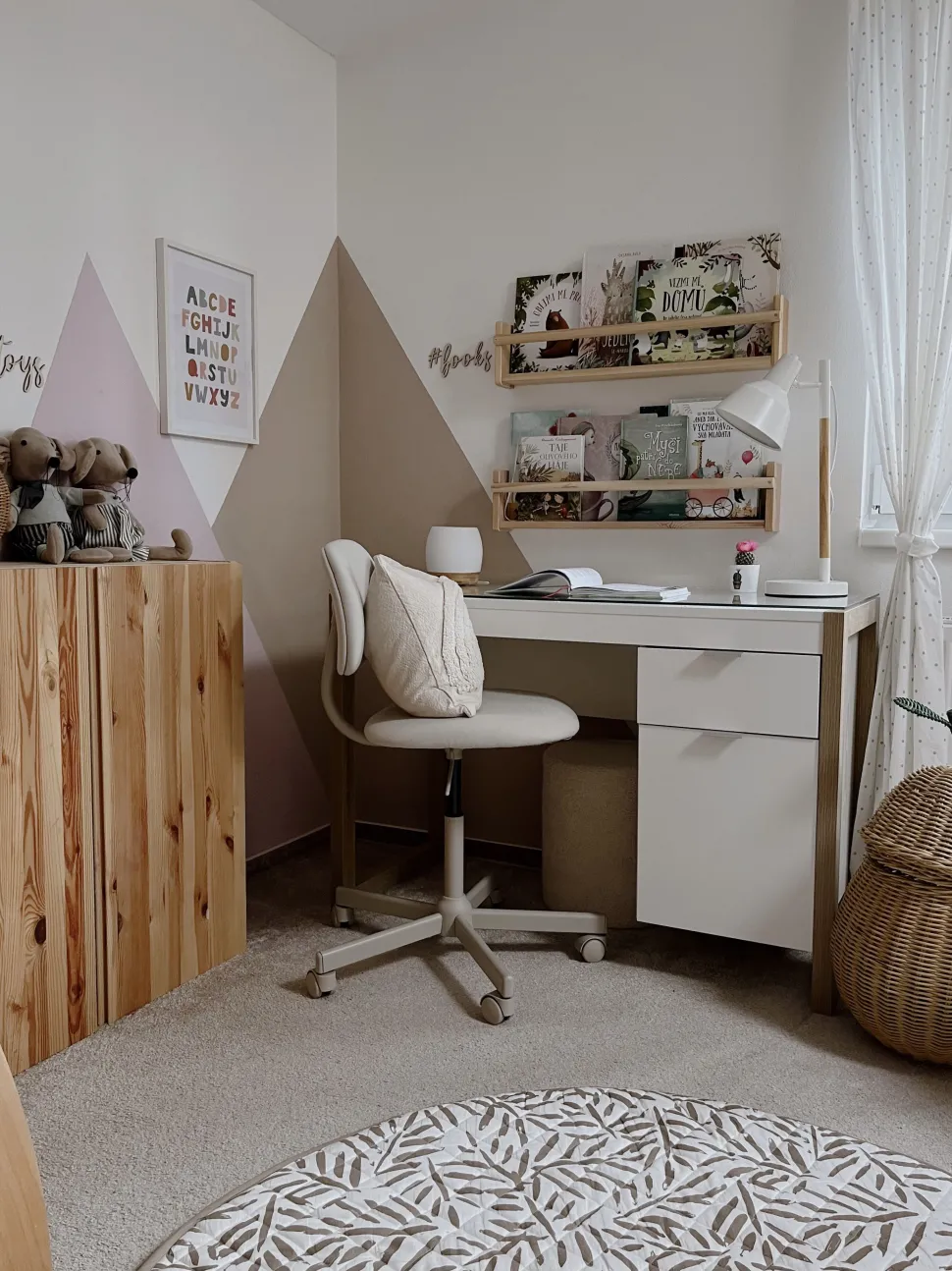 Candeeiro De Mesa Metal Branco E Madeira Aldan