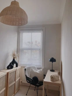 Candeeiro De Mesa Preto Senette