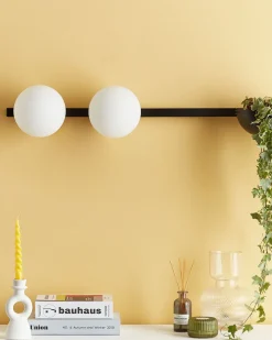 Candeeiro De Parede Com 2 Abajur E Vaso Em Metal Preto 55 Cm Isabella