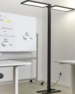 Candeeiro De Pe Led Em Metal Preto 196 Cm Sculptor