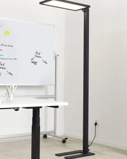 Candeeiro De Pe Led Em Metal Preto 196 Cm Orion