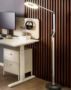 Candeeiro De Pe Led Prateado 170 Cm Carina