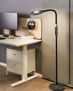 Candeeiro De Pe Led Preto 148 Cm Cassiopeia
