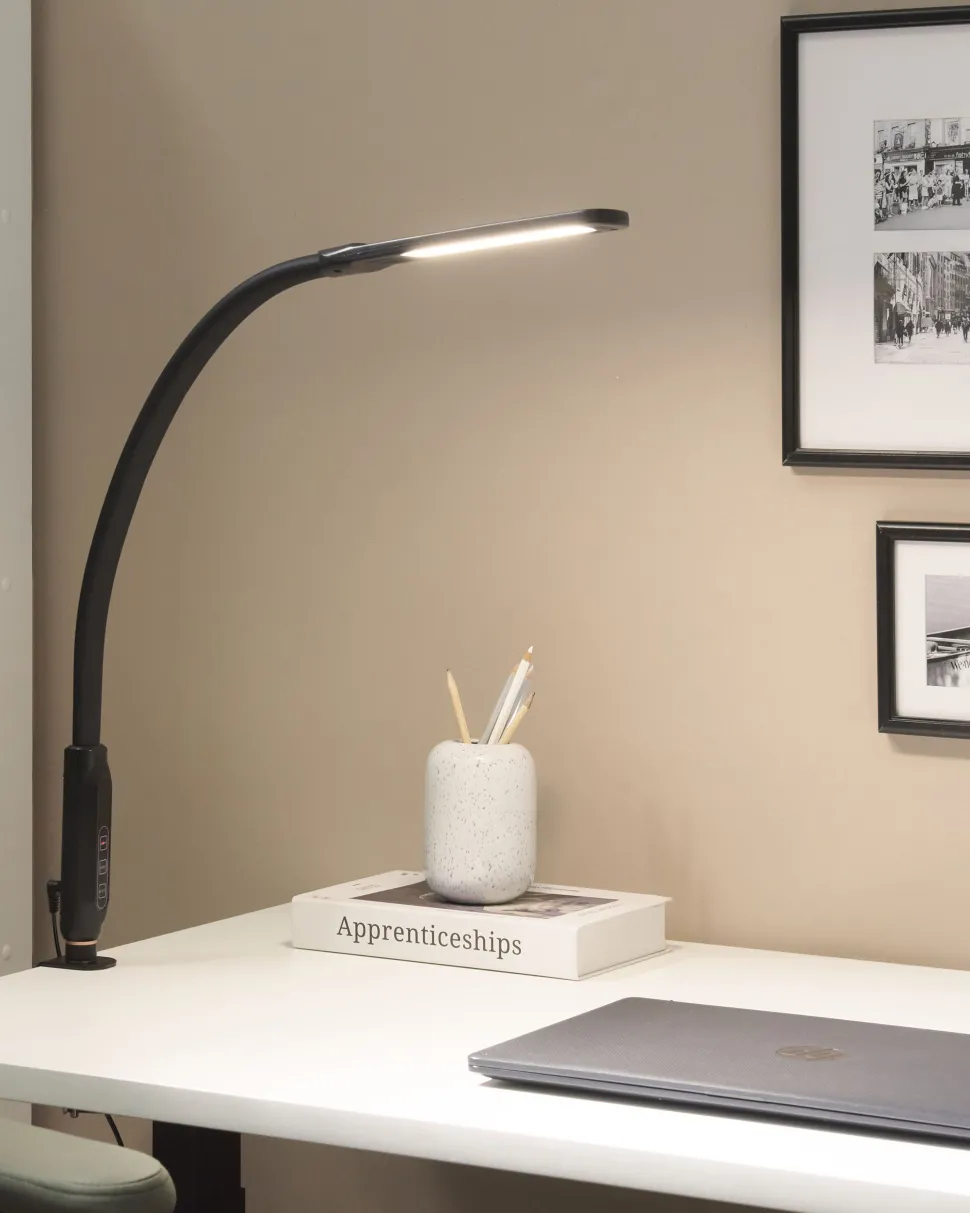 Candeeiro De Pe Led Preto 174 Cm Apus