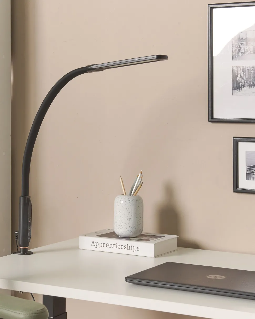 Candeeiro De Pe Led Preto 174 Cm Apus