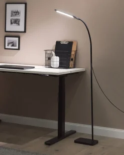 Candeeiro De Pe Led Preto 174 Cm Norma