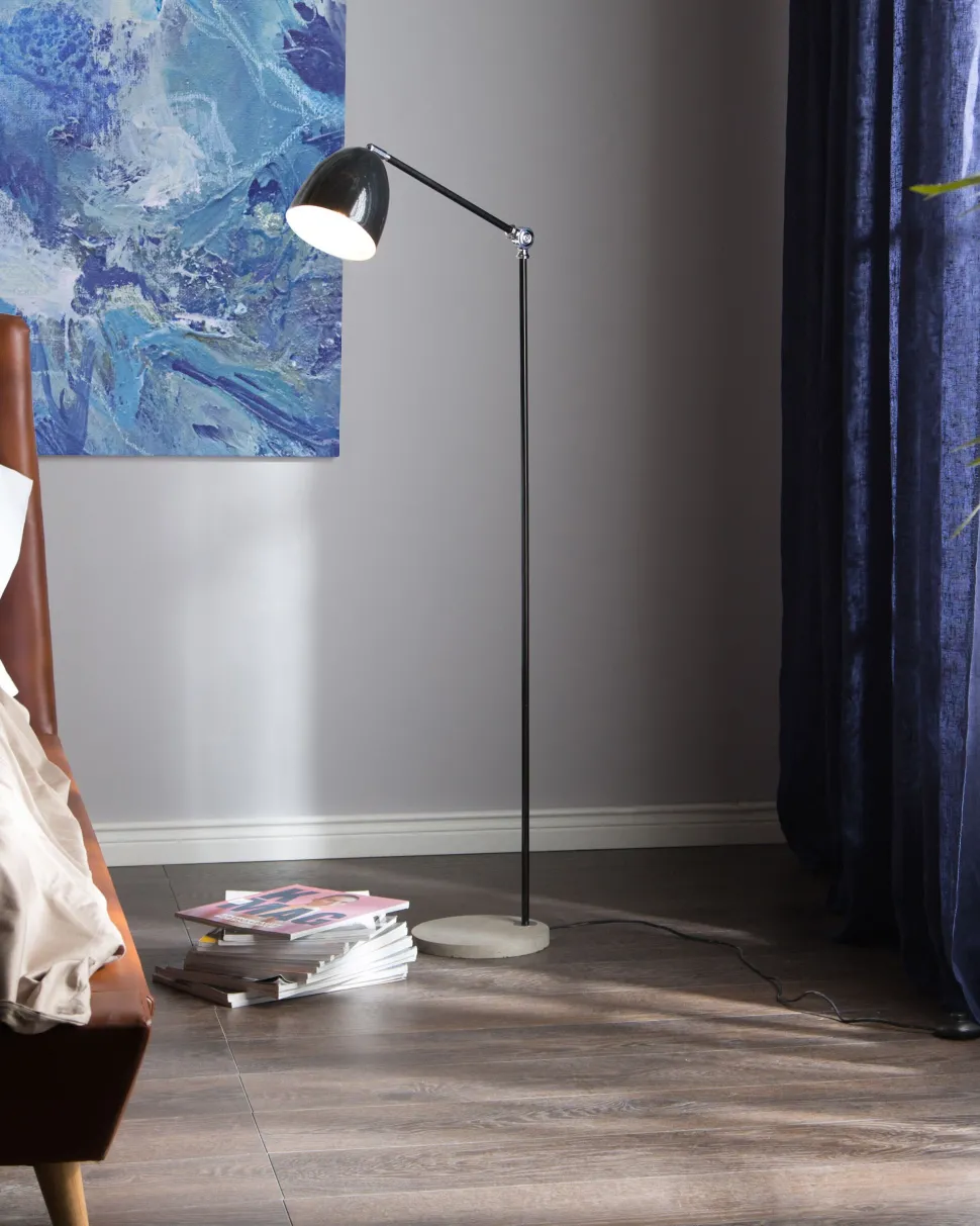 Candeeiro De Pe Preto 165 Cm Chanza