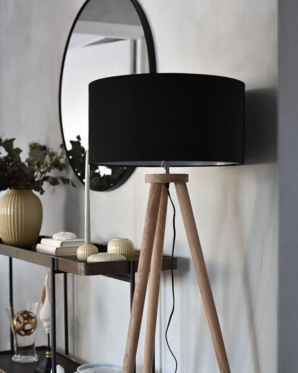 Candeeiro De Pe Preto Com Tripe De Madeira Nitra