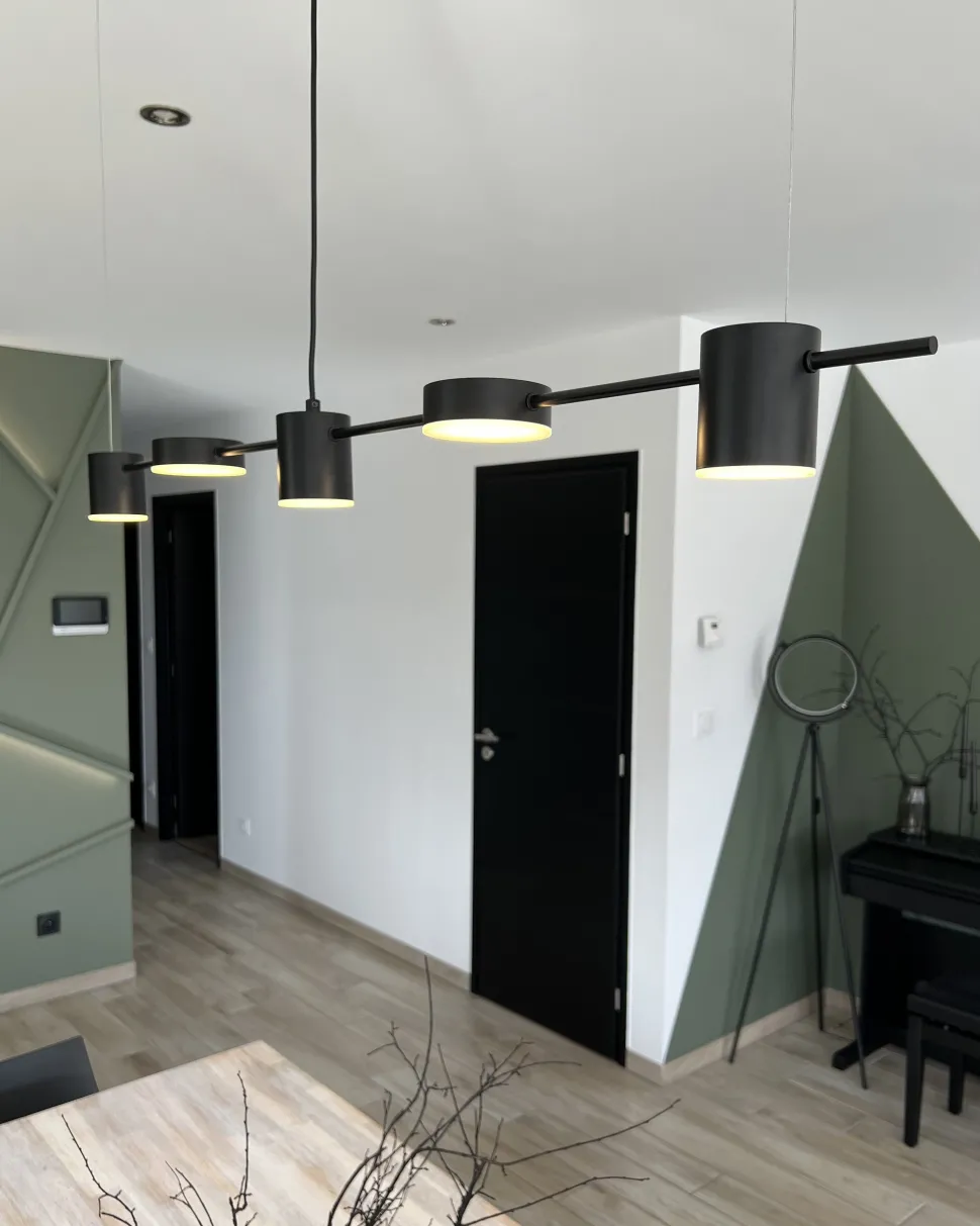 Candeeiro De Teto Preto Com Led Integrado Sestra