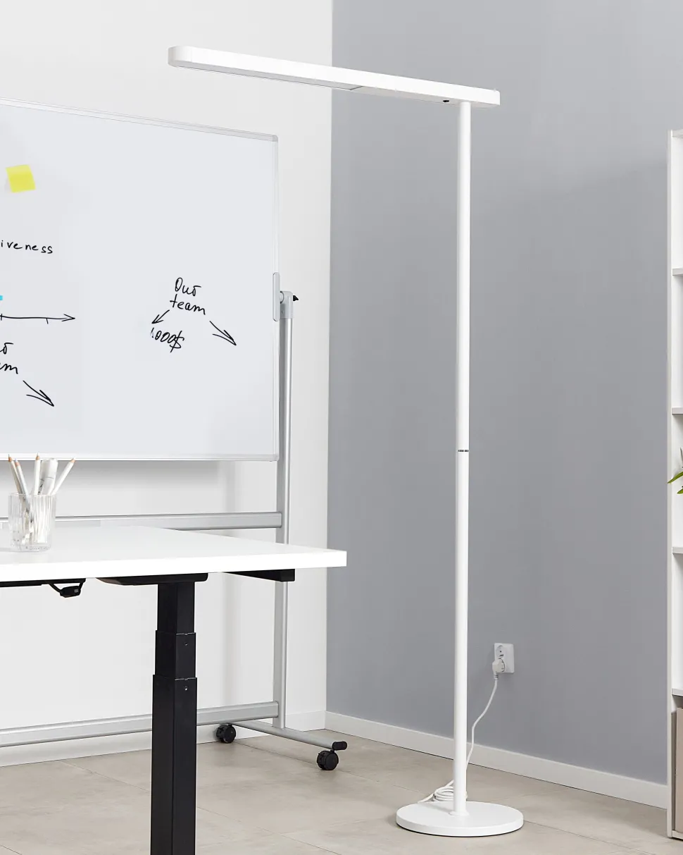 Candeeiro Led De Pe Em Metal Branco 186 Cm Perseus