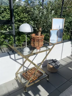 Carrinho De Cozinha Em Metal Dourado Com Tampo De Vidro Ivera