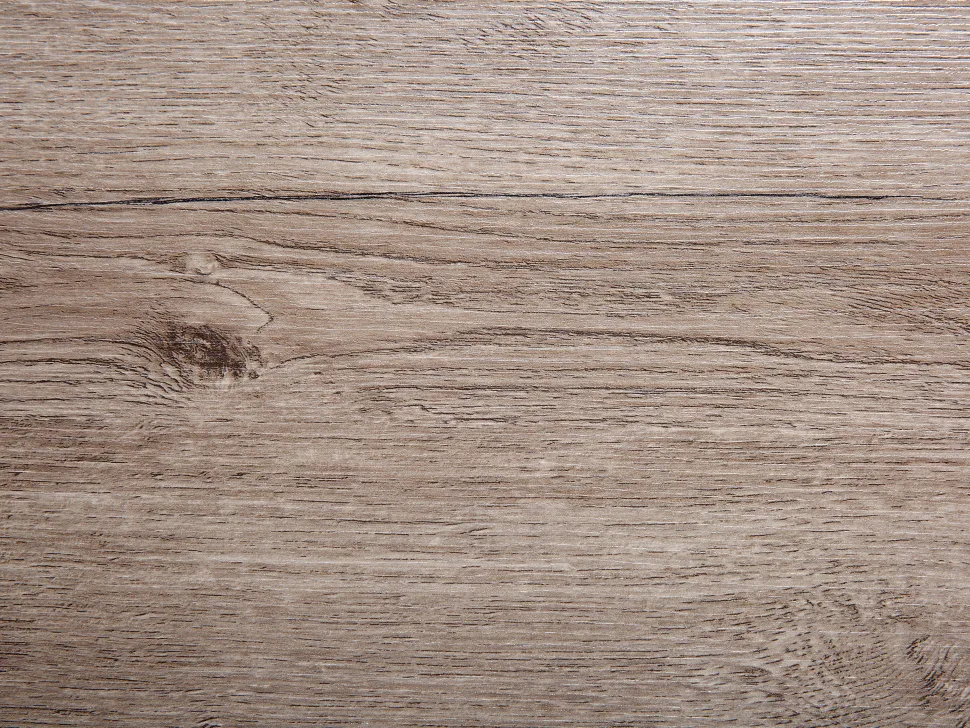 Comoda Com 4 Gavetas Cor De Madeira Clara Acra