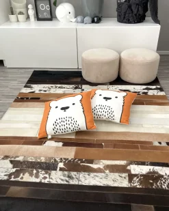 Conjunto De 2 Almofadas Decorativas Laranjas Com Estampa De Urso 45 X 45 Cm Waranasi