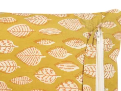 Conjunto De 2 Almofadas Decorativas Com Padrao Folhas Amarelo 45 X 45 Cm Ginnala