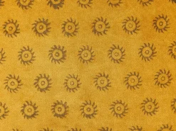 Conjunto De 2 Almofadas Decorativas Com Padrao De Sol Veludo Amarelo 45 X 45 Cm Rapis