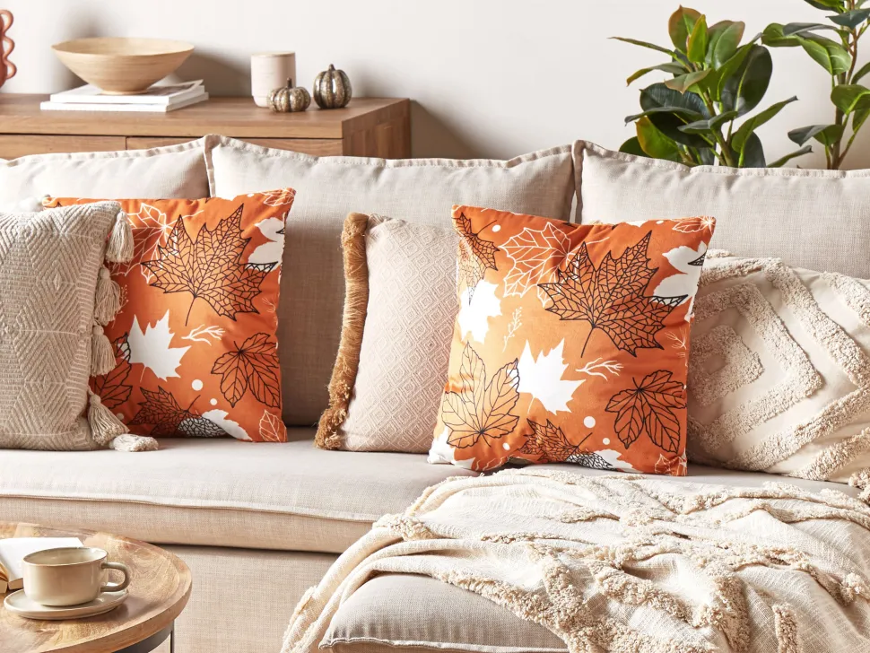 Conjunto De 2 Almofadas Decorativas Em Veludo Laranja Com Padrao De Folha 45 X 45 Cm Poinsettia