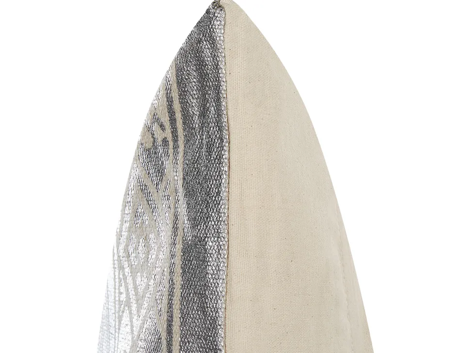 Conjunto De 2 Almofadas De Algodao Com Padrao Geometrico 50 X 50 Cm Prateado Oujda